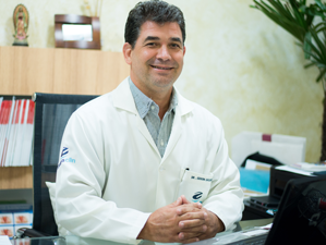 Médico: Dr. Edson Galvão de França Osório